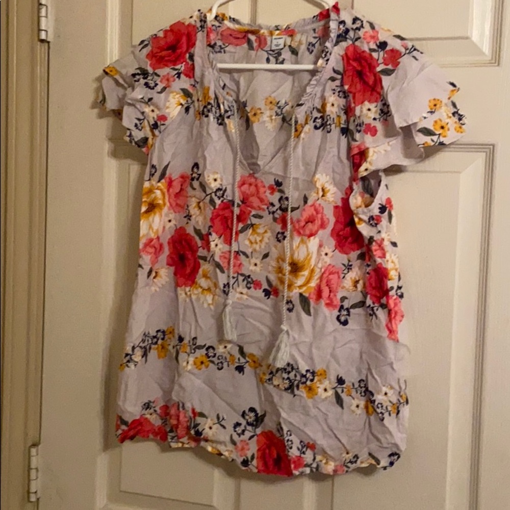 Old Navy Flower print shirt